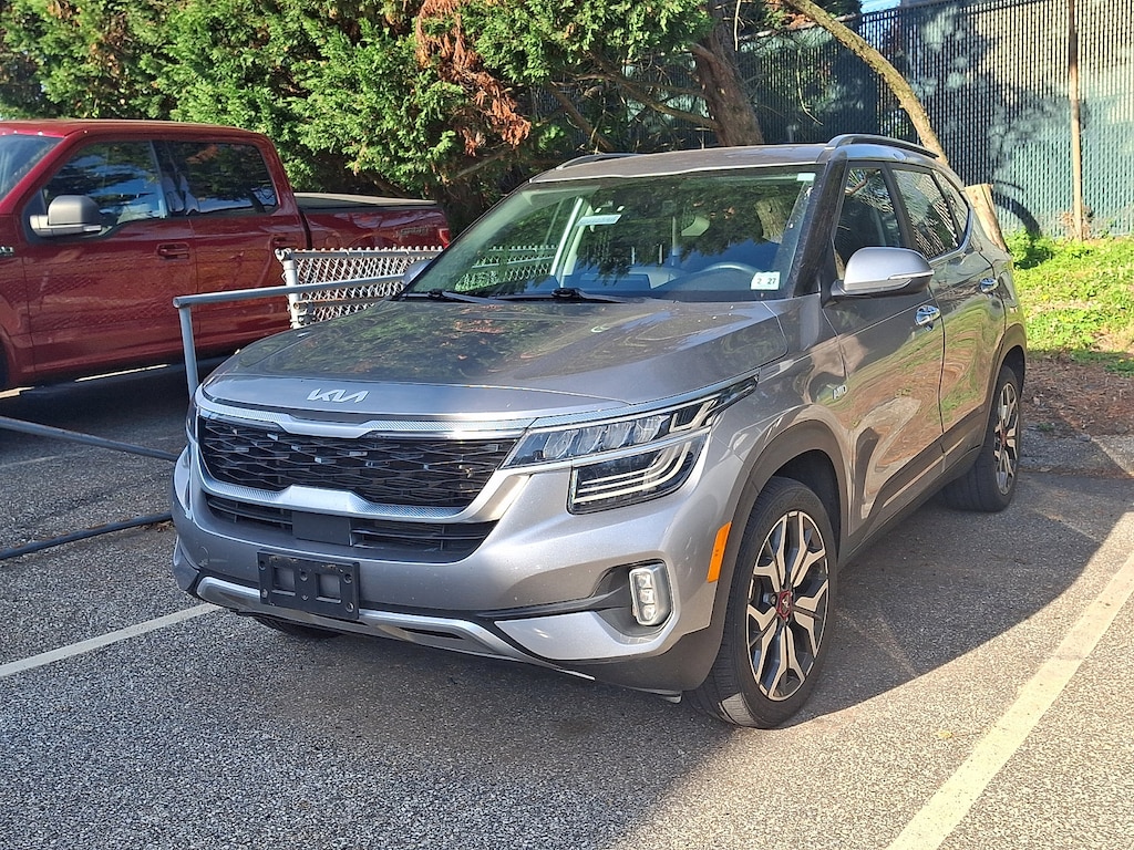 Used 2022 Kia Seltos SX SUV