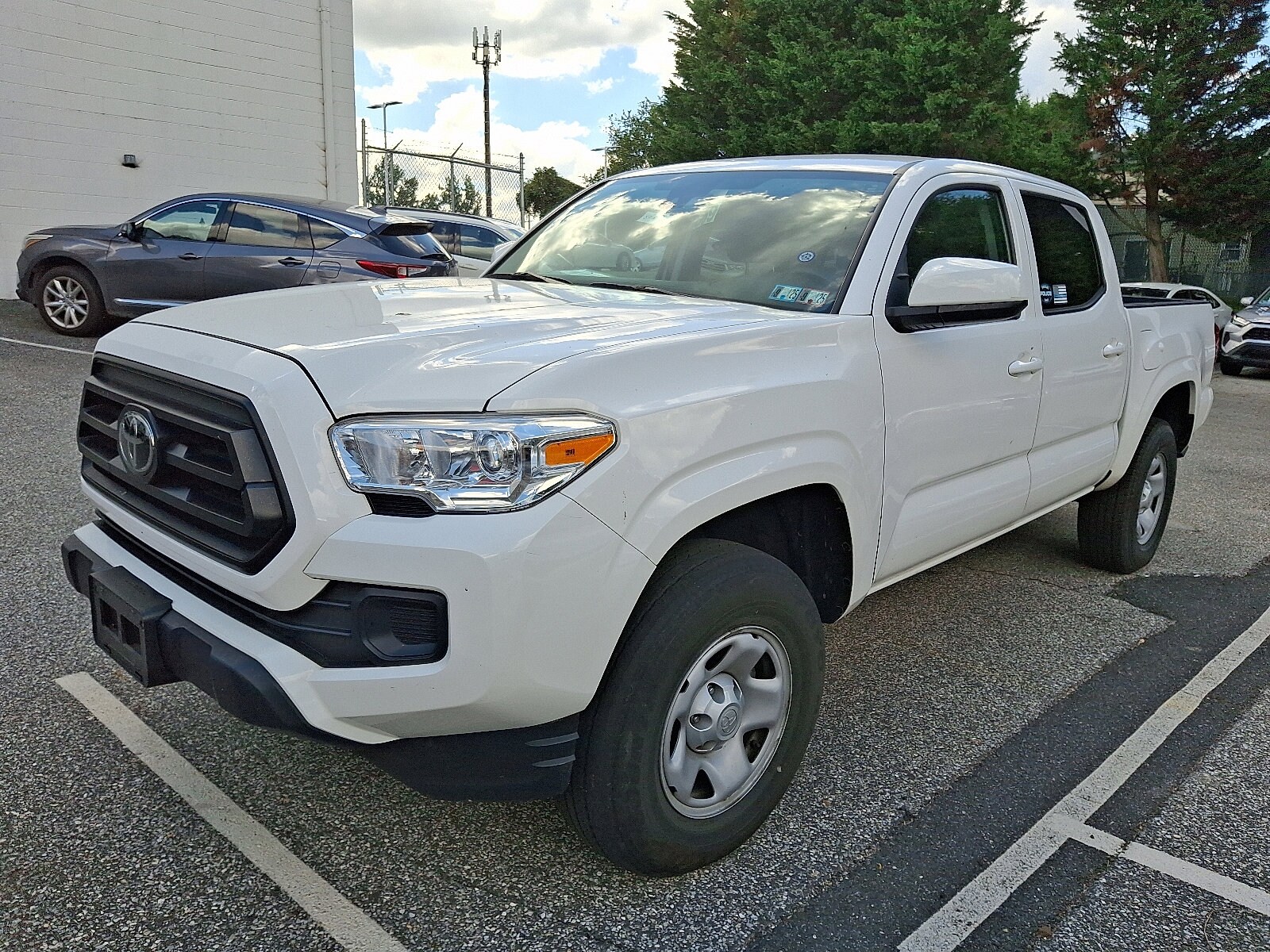 2022 Toyota Tacoma SR V6 photo 2