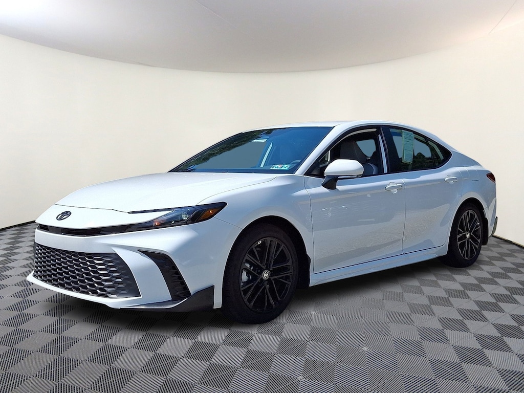 Used 2026 Toyota Camry SE Sedan