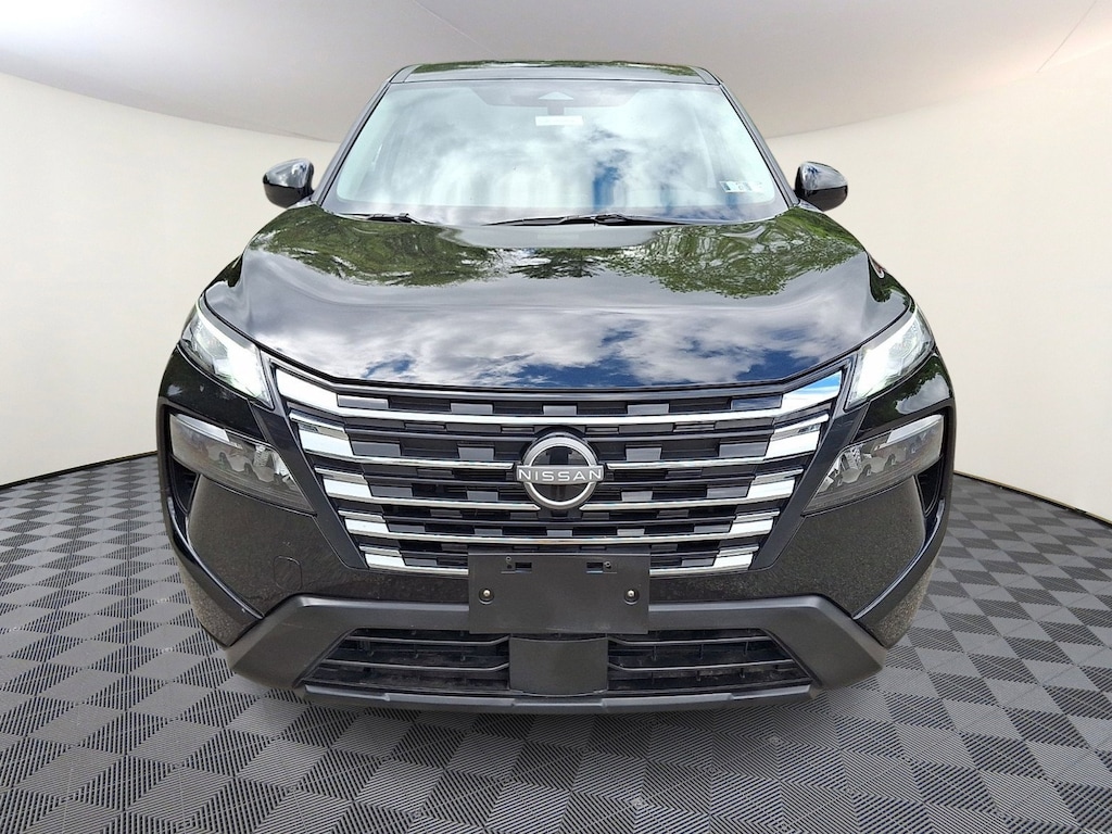 Used 2025 Nissan Rogue SV SUV