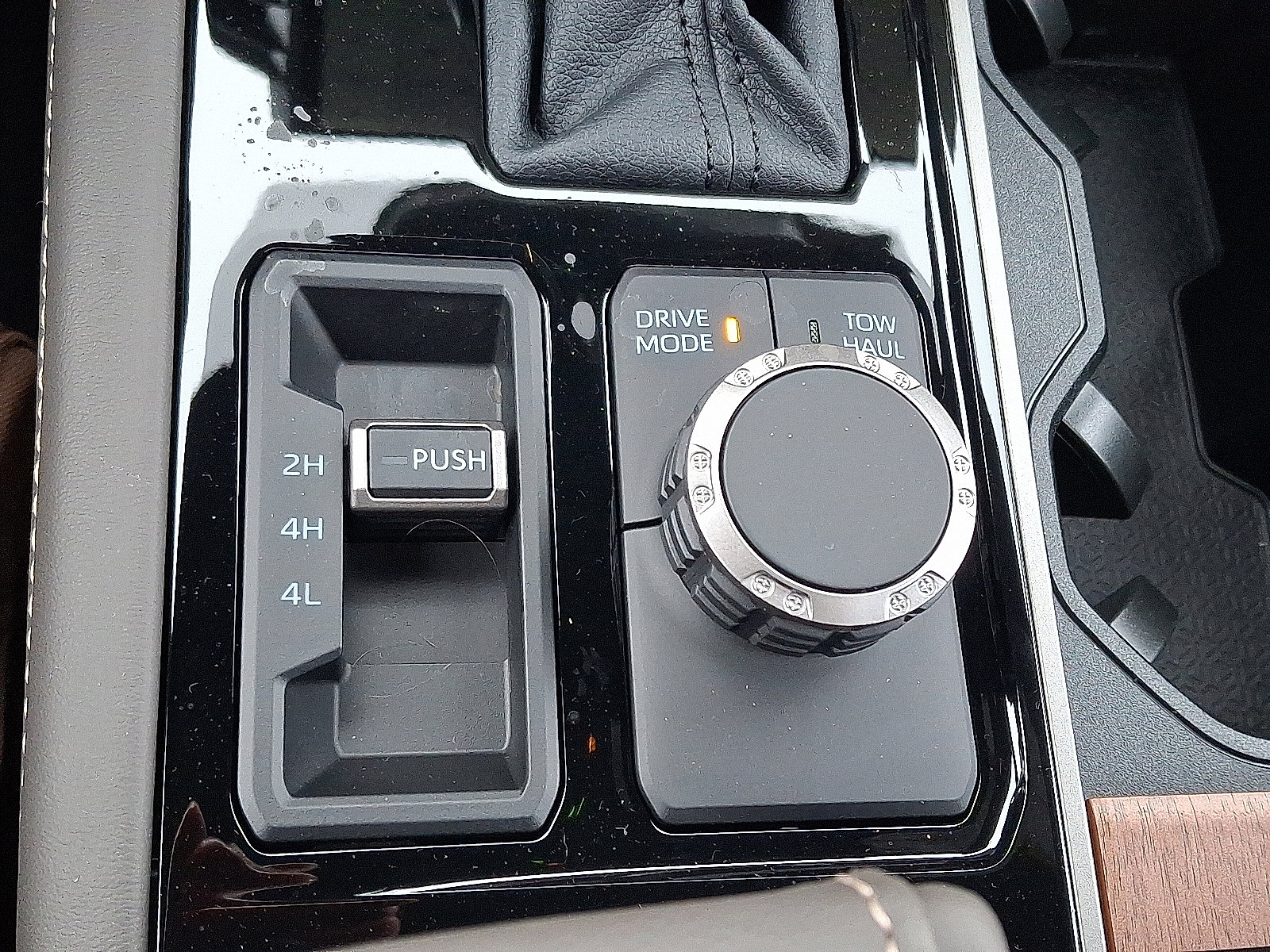 2026 Toyota Tundra 1794 Edition - Photo 18