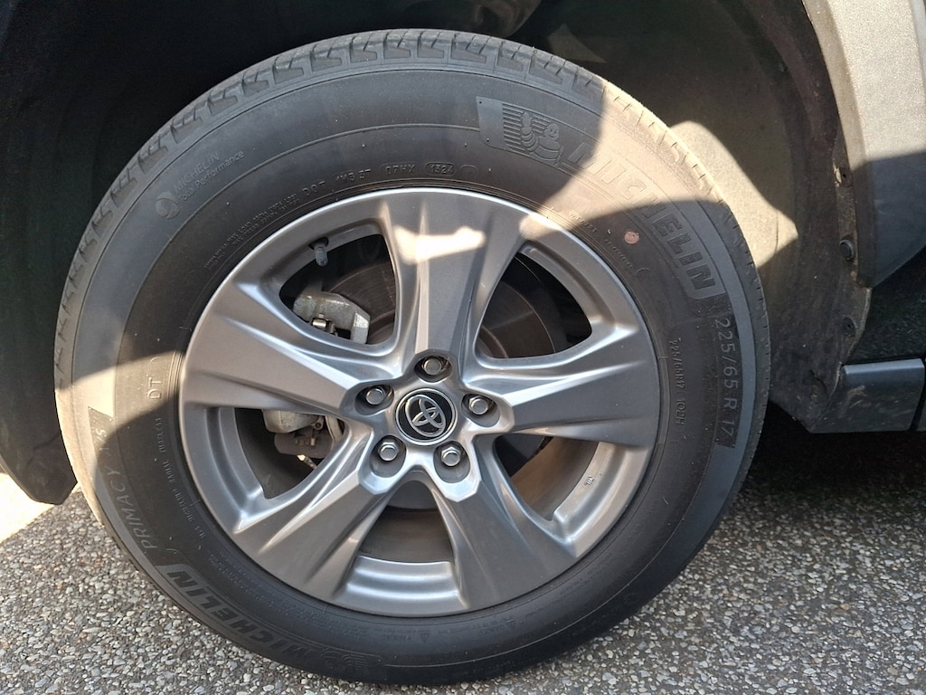 Used 2024 Toyota RAV4 XLE SUV