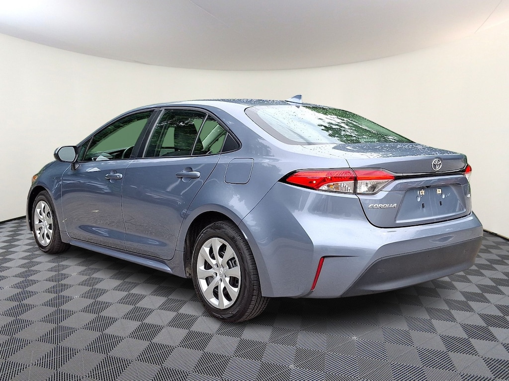 Used 2024 Toyota Corolla LE Sedan