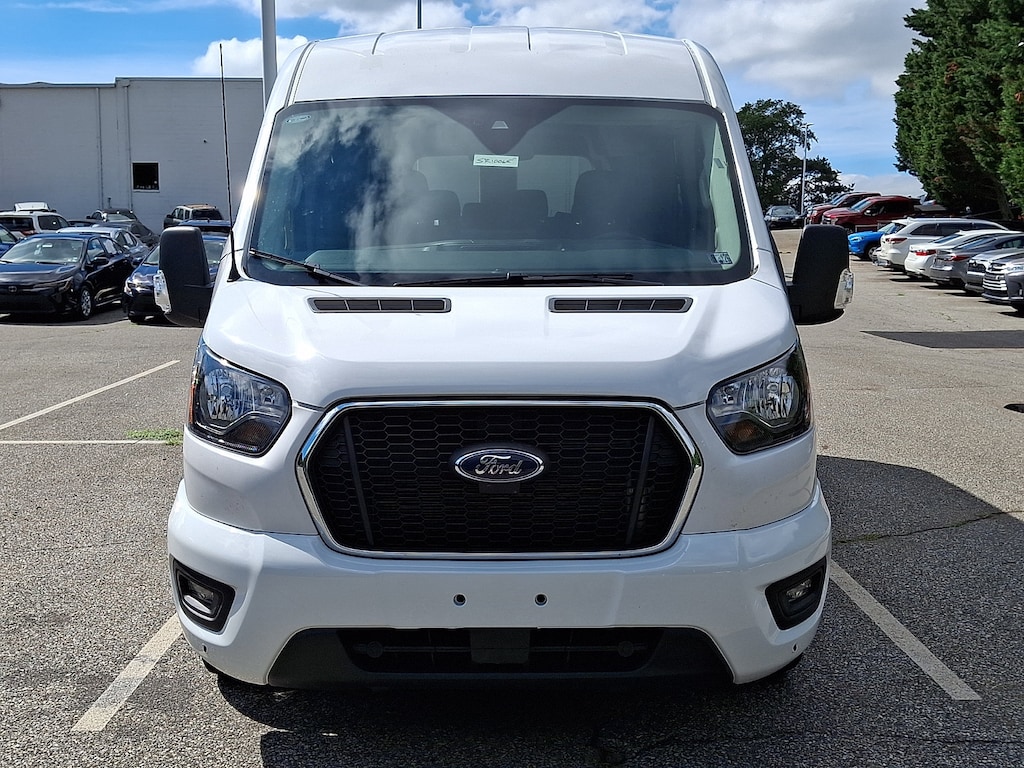 Used 2024 Ford Transit Passenger Wagon Wagon Medium Roof Van
