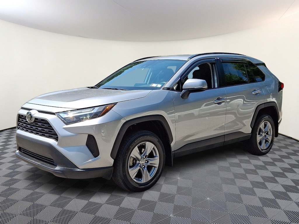 Used 2022 Toyota RAV4 XLE SUV