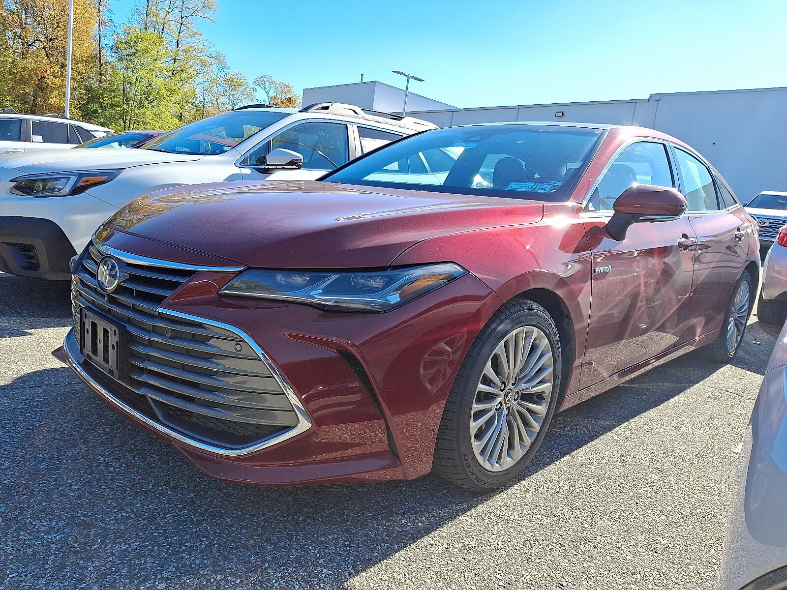 2020 Toyota Avalon Limited photo 2