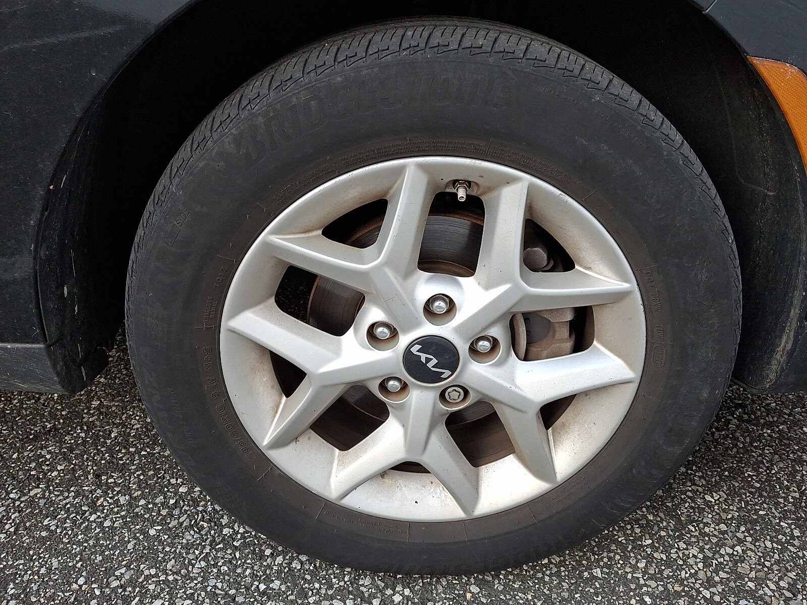 2023 Kia Soul LX photo 3