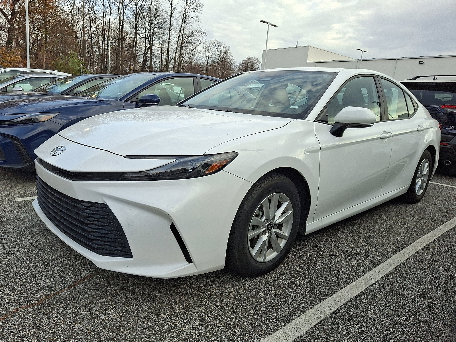 2025 Toyota Camry LE photo 2