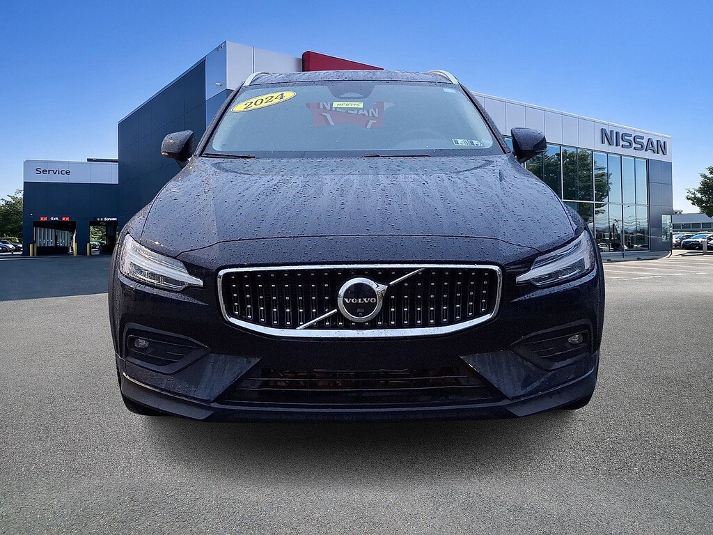 Used 2024 Volvo V60 Cross Country B5 Plus Wagon