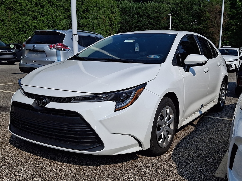 Certified 2025 Toyota Corolla LE Sedan