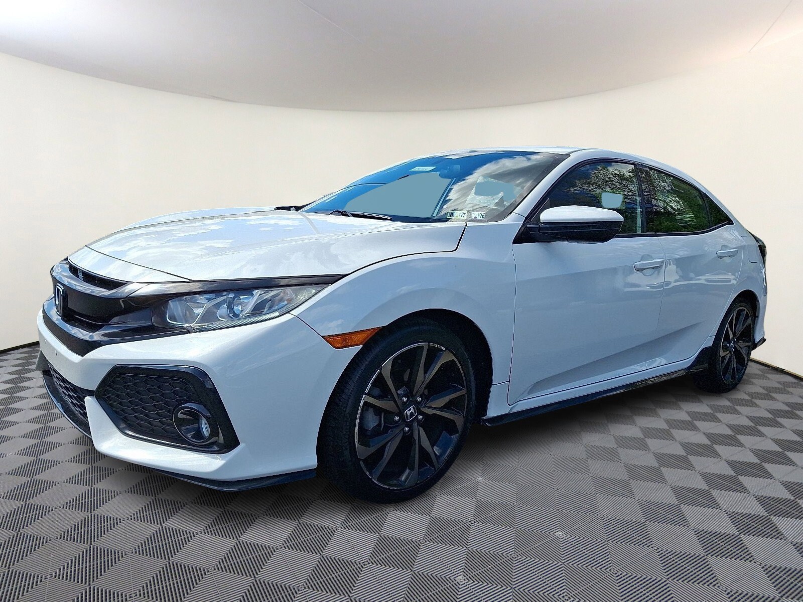2017 Honda Civic Hatchback Sport photo 3