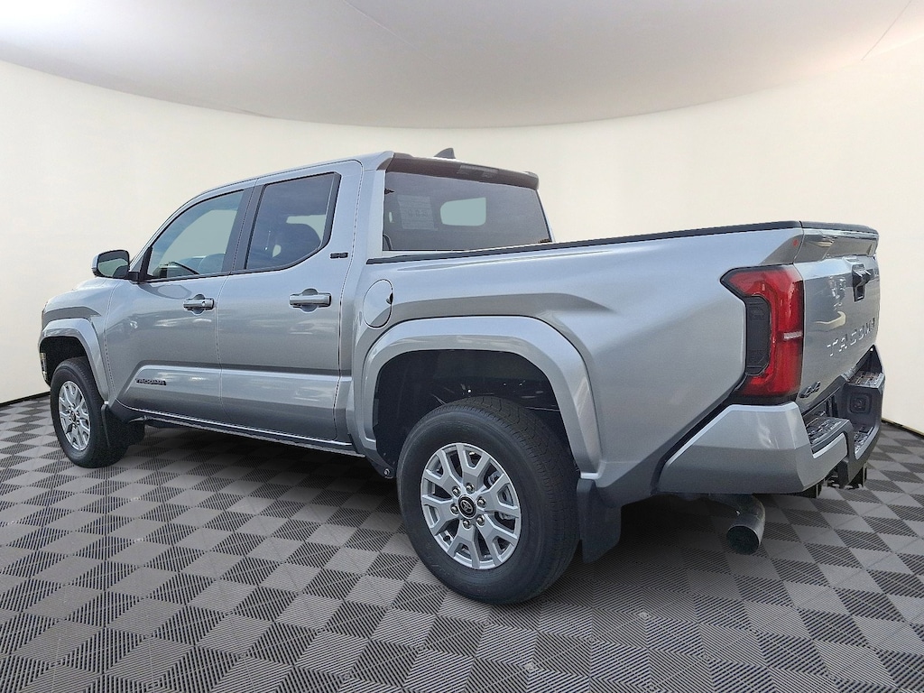 Used 2025 Toyota Tacoma SR5 Truck Double Cab