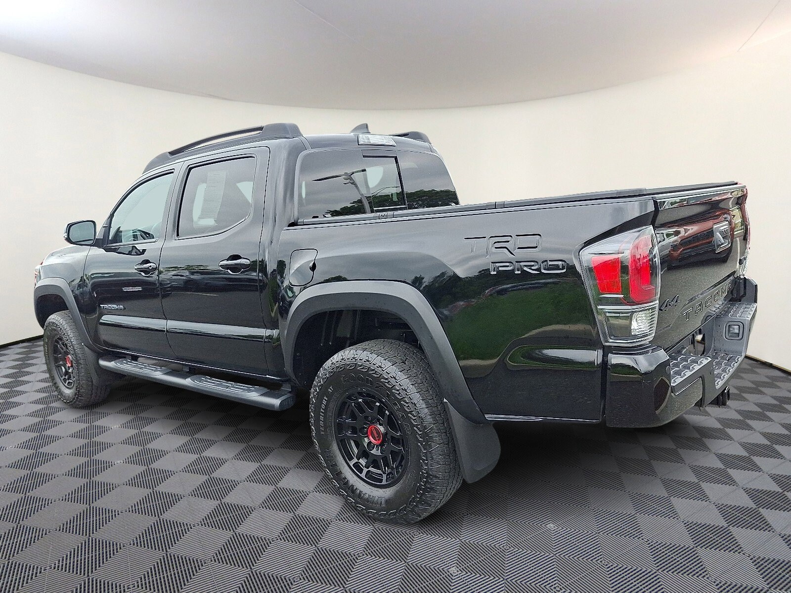 2023 Toyota Tacoma TRD Pro 4x4 Double Cab photo 4