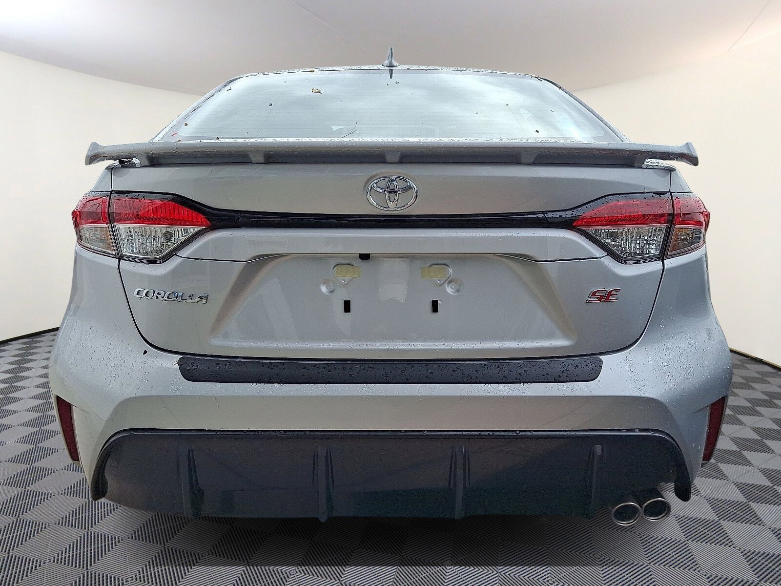 2026 Toyota Corolla SE photo 3