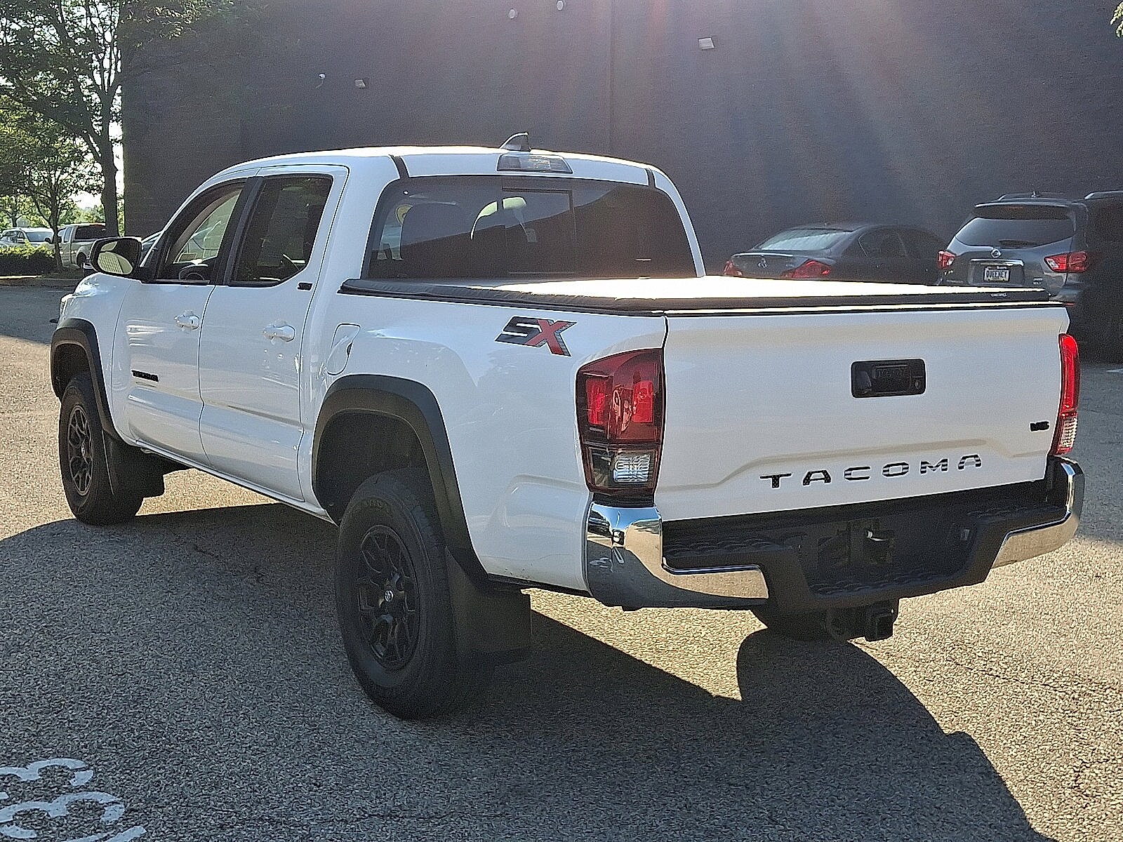 2023 Toyota Tacoma SR5 V6 photo 3