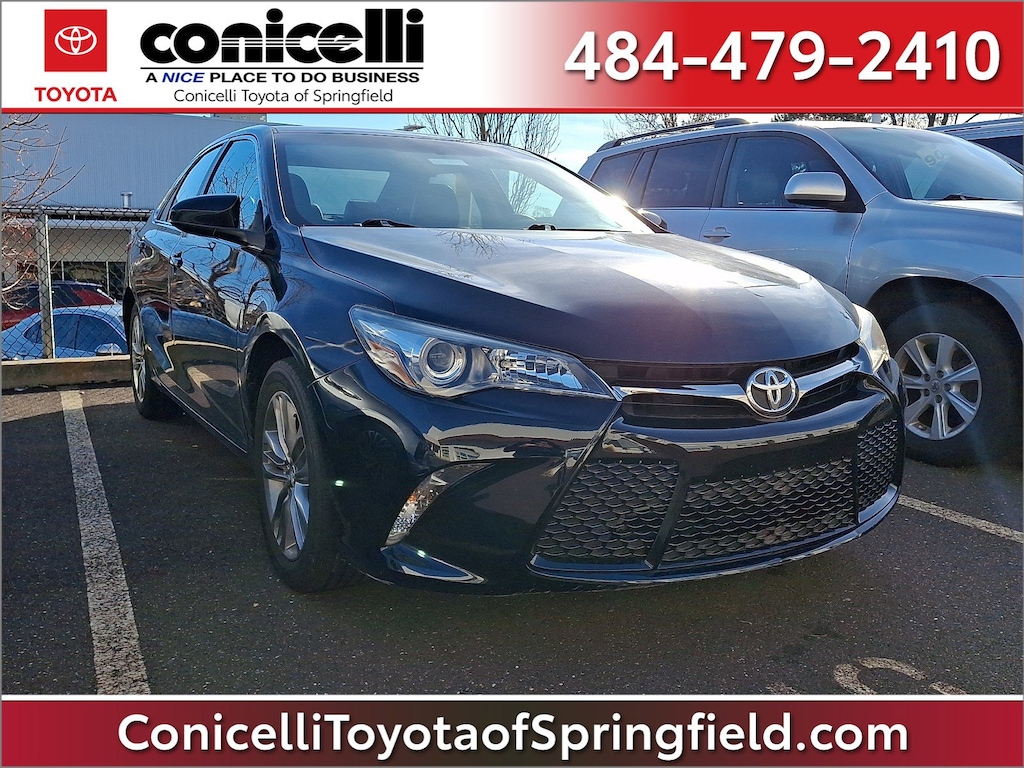 Used 2016 Toyota Camry SE Sedan