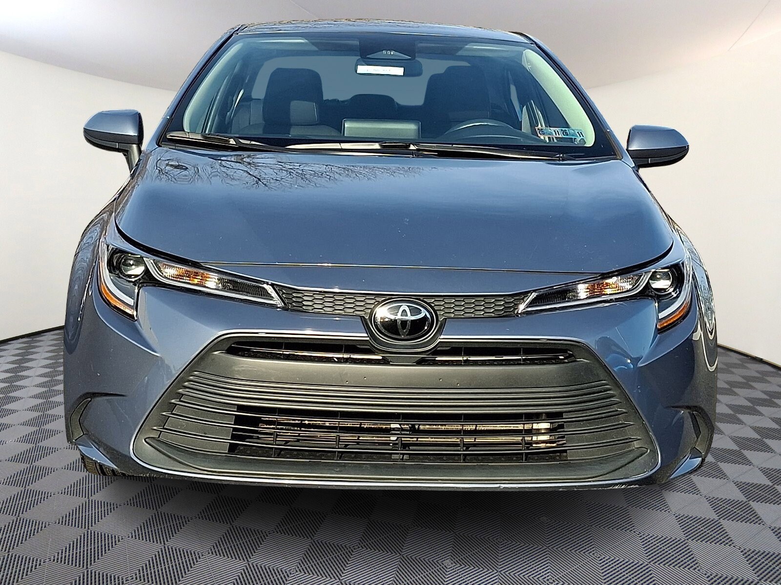 2024 Toyota Corolla LE photo 2