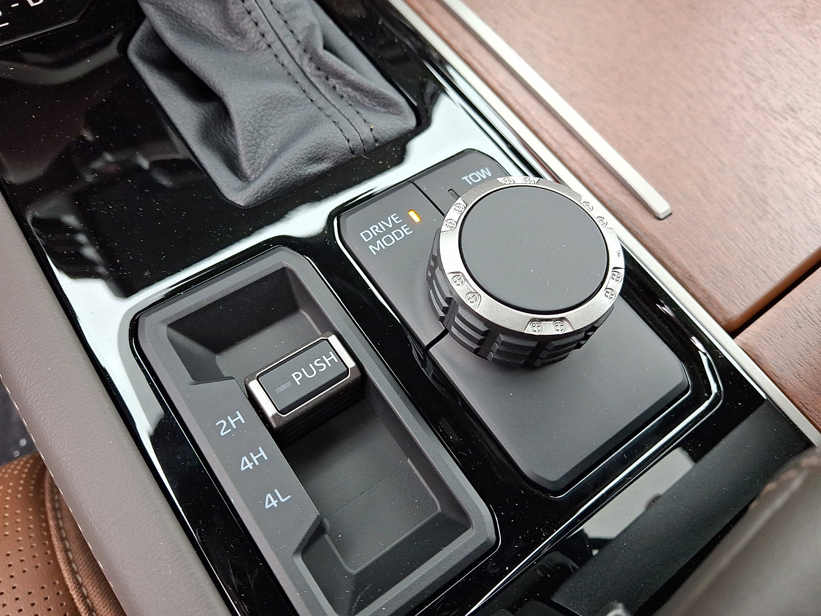2026 Toyota Tundra 1794 Edition - Photo 18