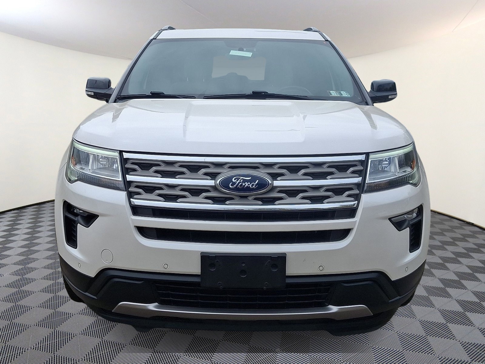 Used 2018 Ford Explorer XLT with VIN 1FM5K8D81JGB14950 for sale in Springfield, PA