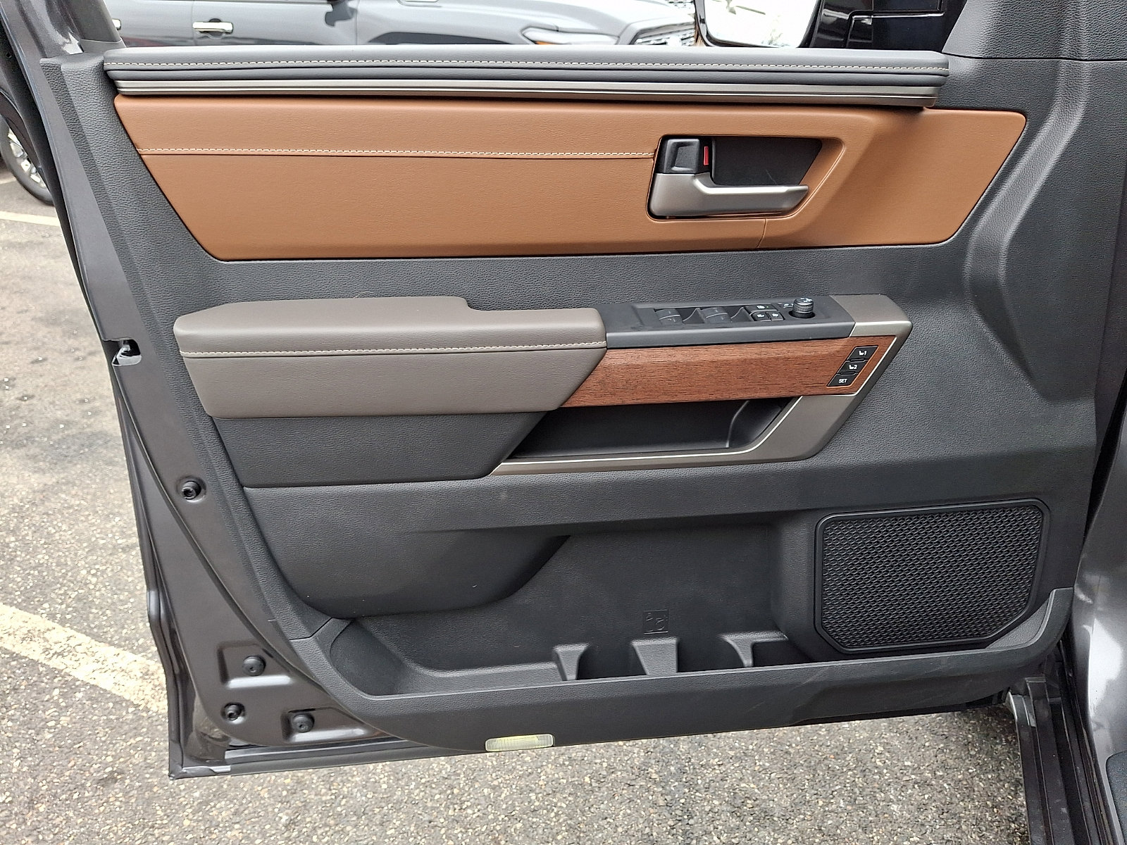 2026 Toyota Tundra 1794 Edition - Photo 12