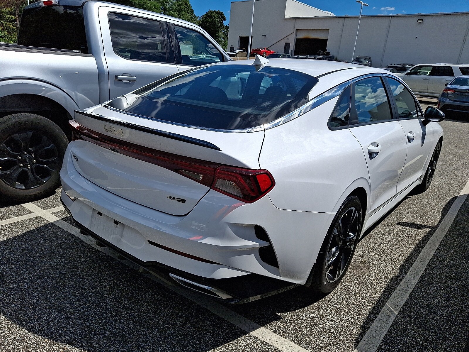 2022 Kia K5 GT-Line photo 4