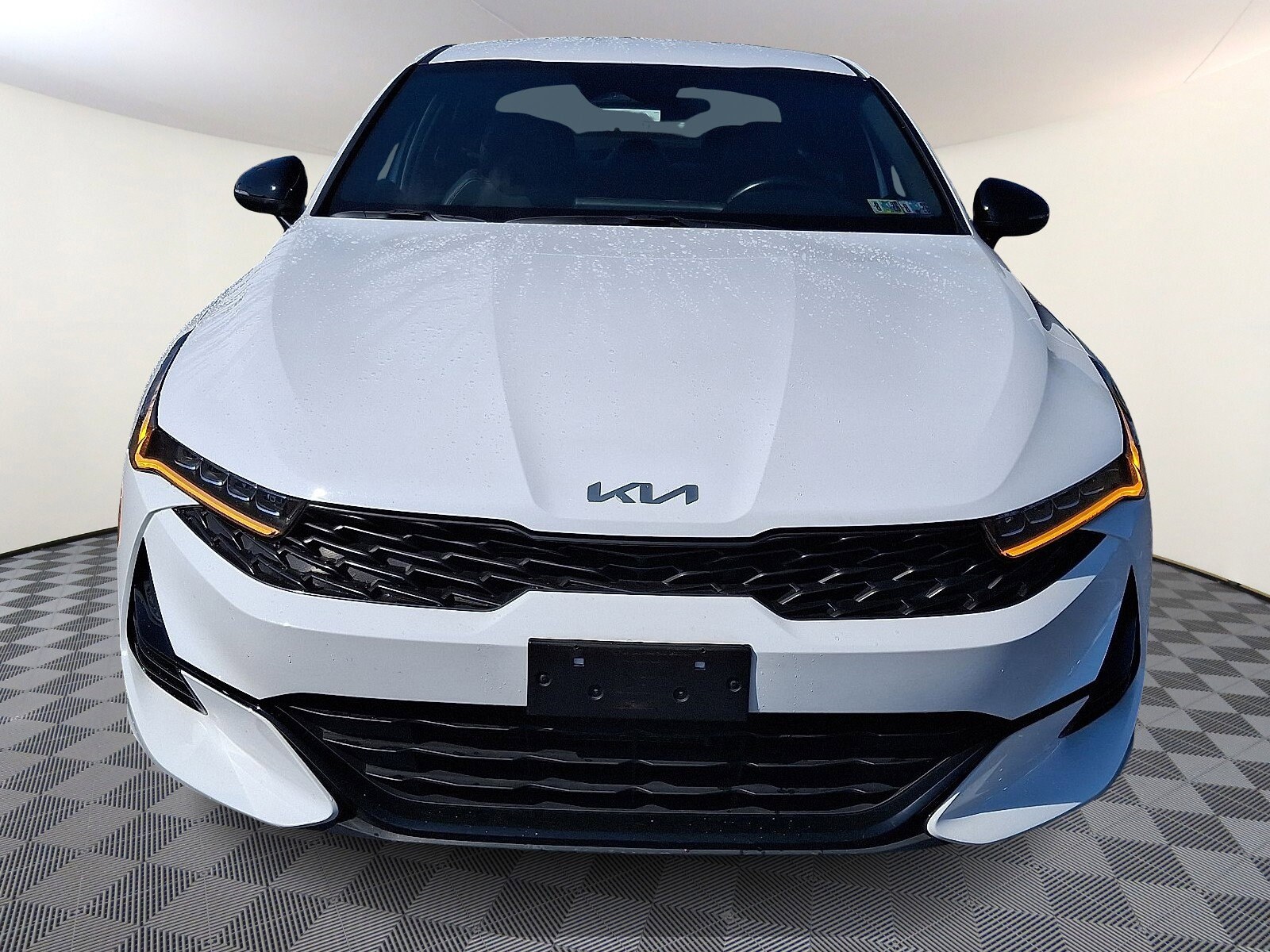 2022 Kia K5 GT-Line photo 2
