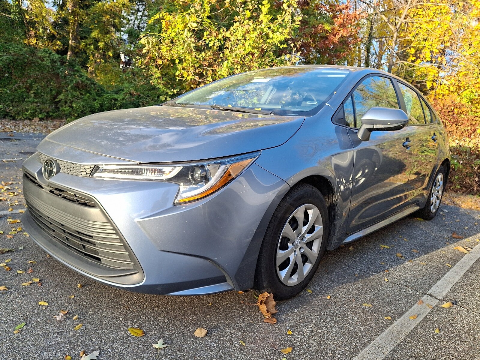 2024 Toyota Corolla LE photo 2