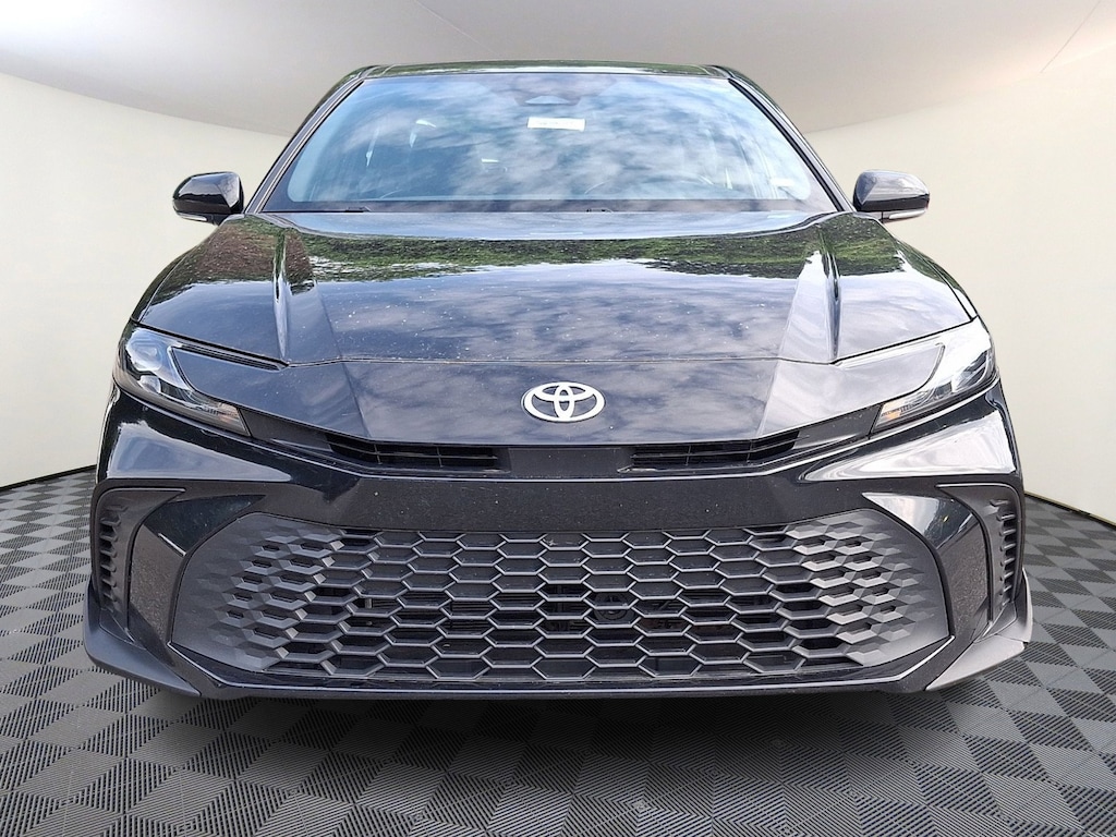 Used 2025 Toyota Camry SE Sedan