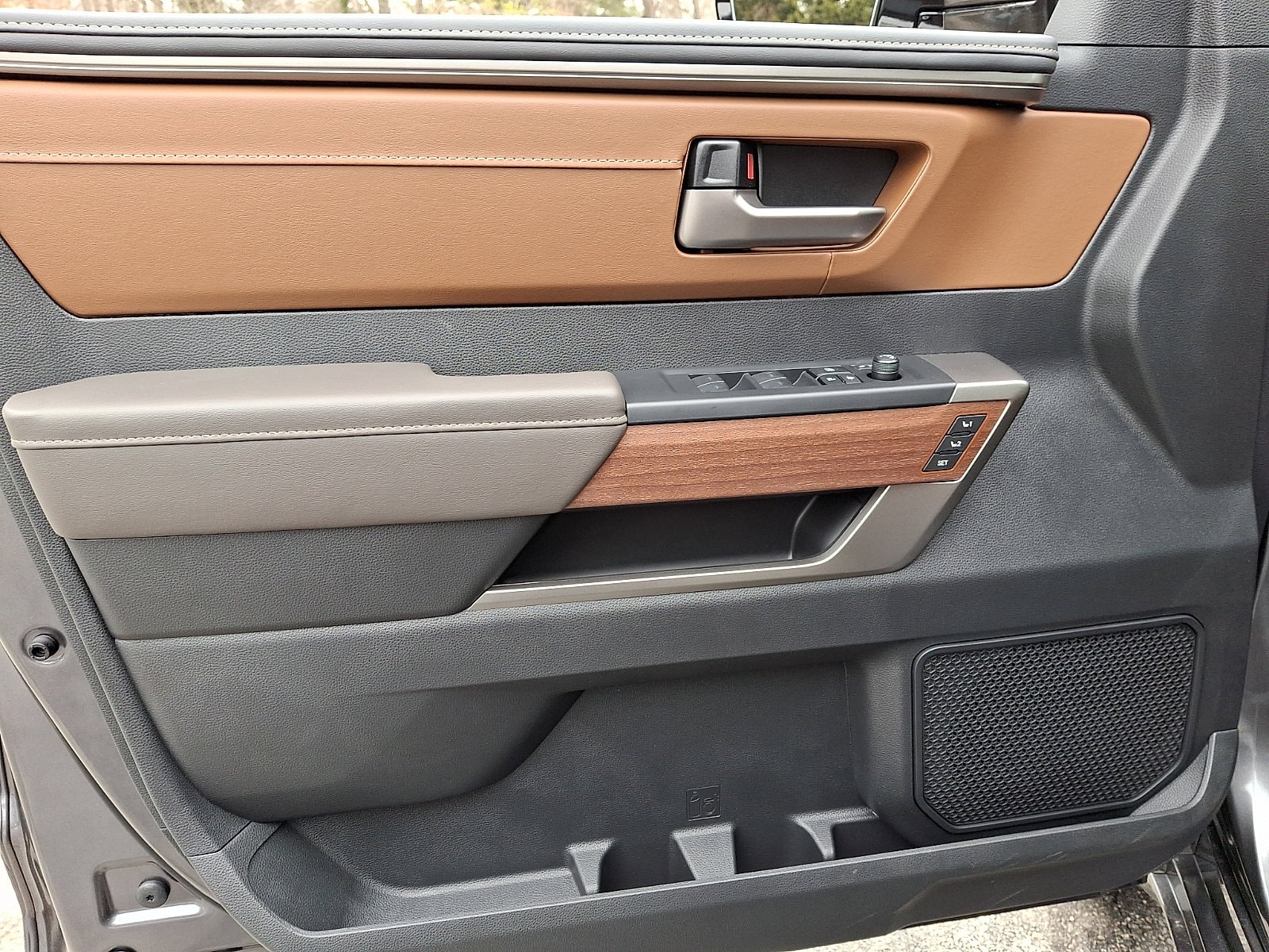 2026 Toyota Tundra 1794 Edition - Photo 9