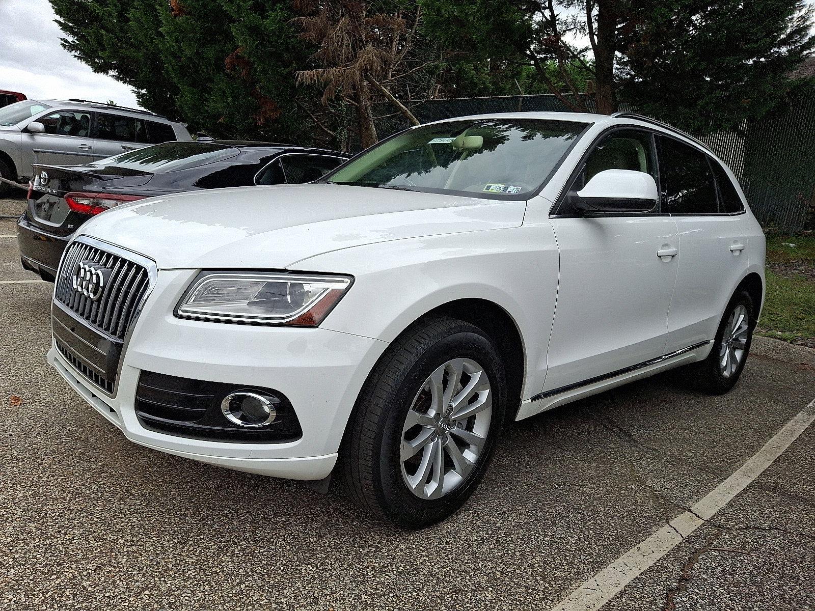 Used 2014 Audi Q5 Premium with VIN WA1CFAFP3EA026870 for sale in Springfield, PA