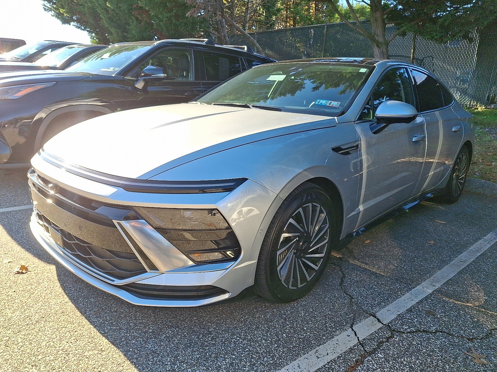 2024 Hyundai Sonata Hybrid Limited photo 2