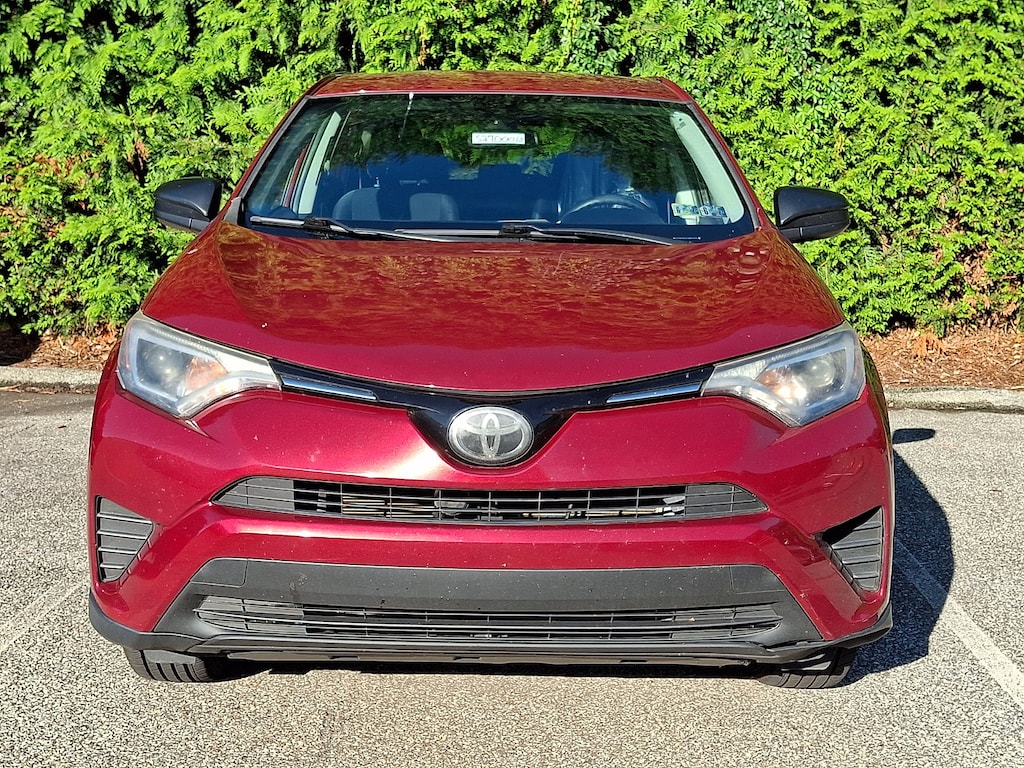 Used 2018 Toyota RAV4 LE SUV
