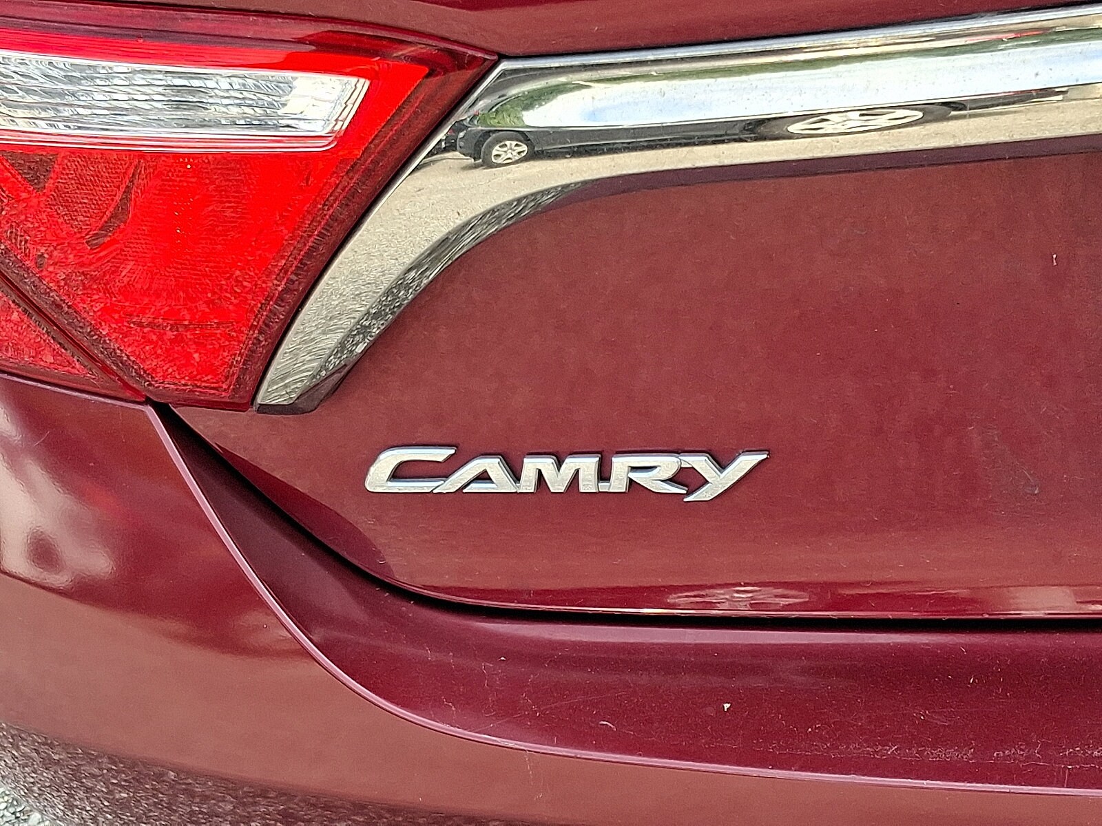 2016 Toyota Camry SE photo 4