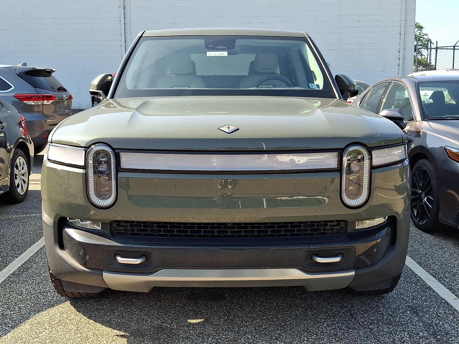 Used 2022 Rivian R1T Launch Edition with VIN 7FCTGAAL3NN011750 for sale in Springfield, PA
