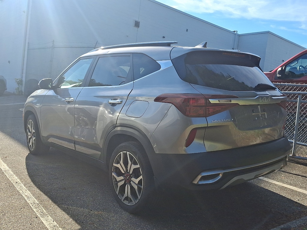 Used 2022 Kia Seltos SX SUV