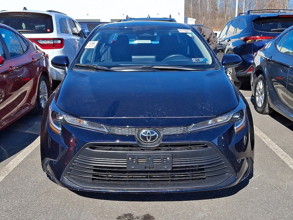 Certified 2025 Toyota Corolla LE Sedan