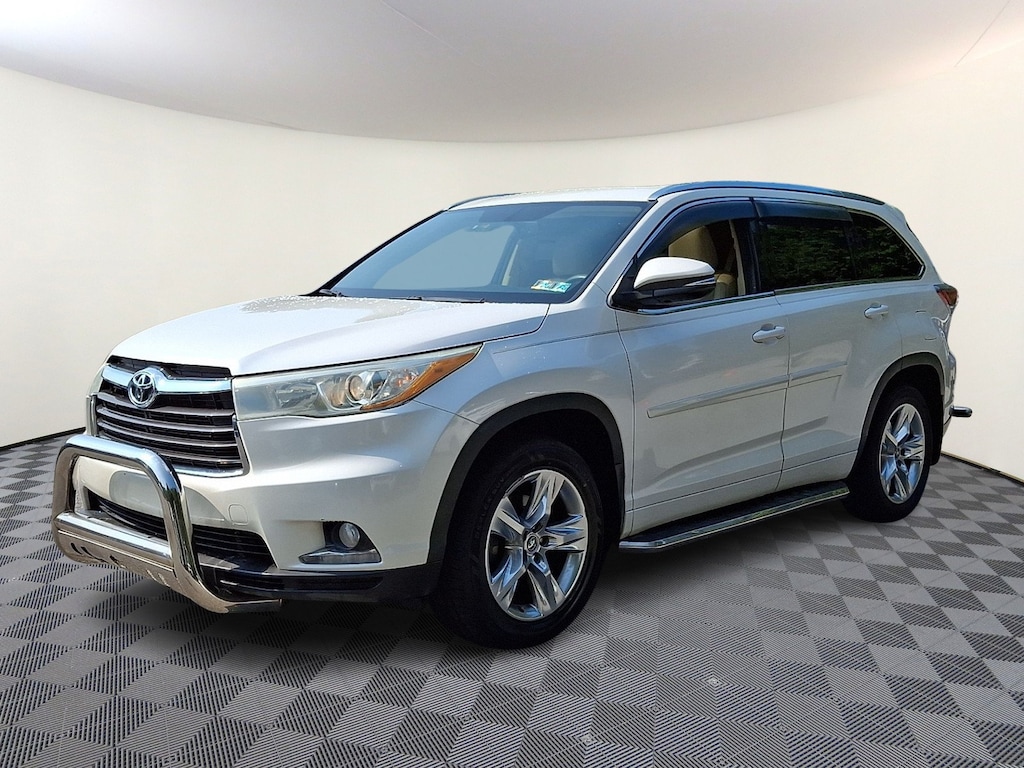 Used 2016 Toyota Highlander Limited V6 SUV