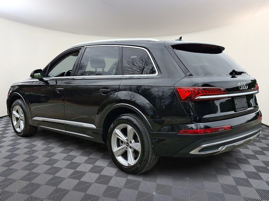 Used 2024 Audi Q7 45 Premium Plus SUV