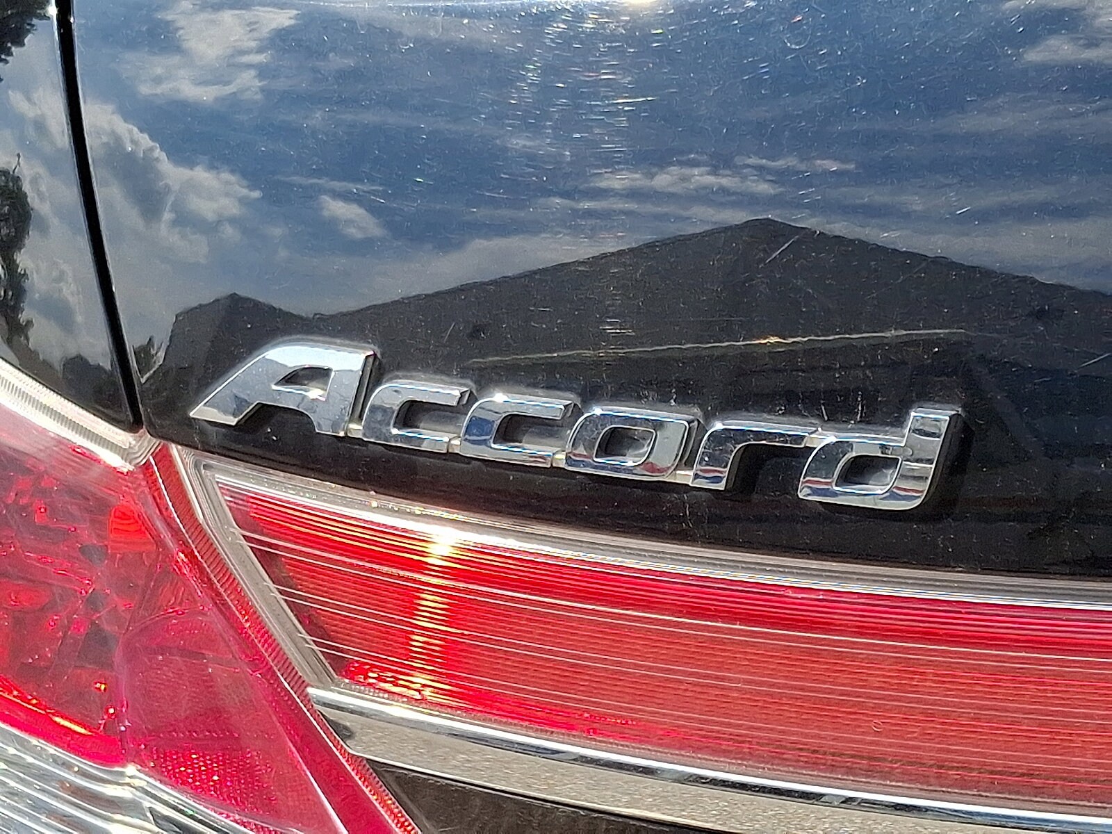 2011 Honda Accord LX photo 4
