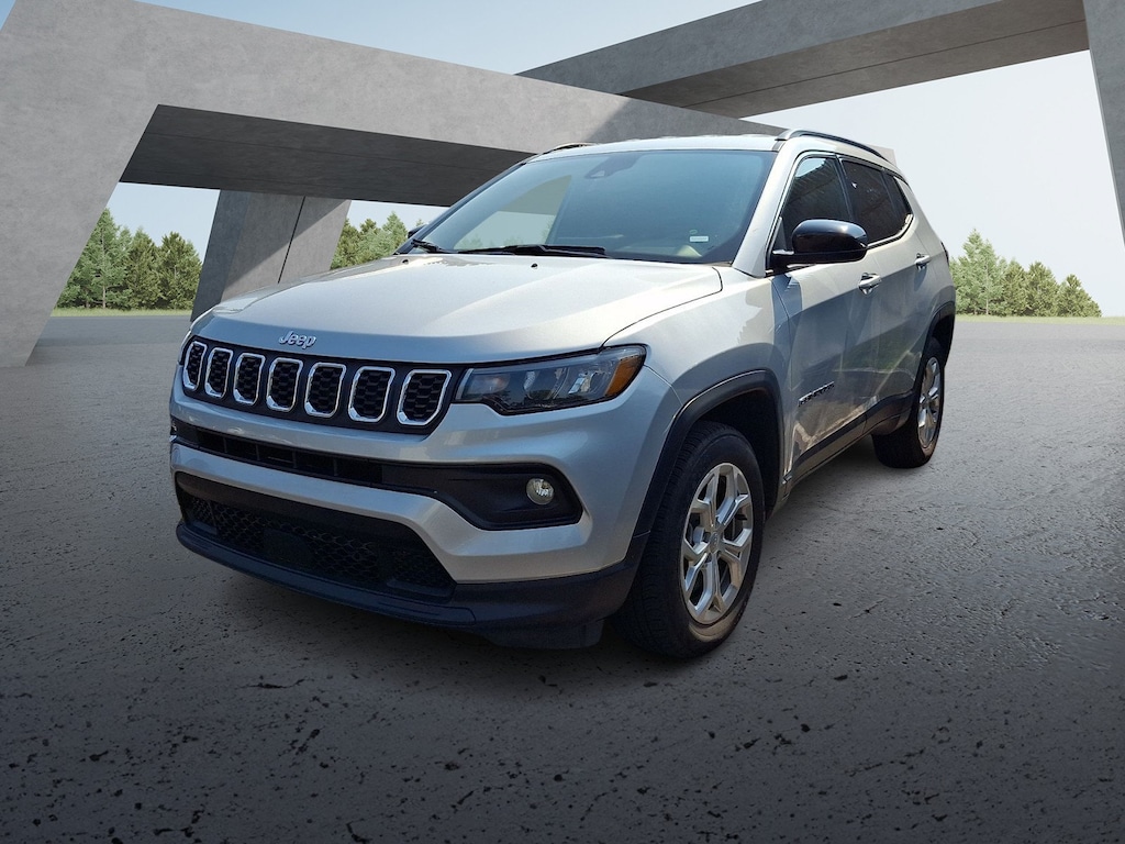 Used 2024 Jeep Compass Latitude SUV