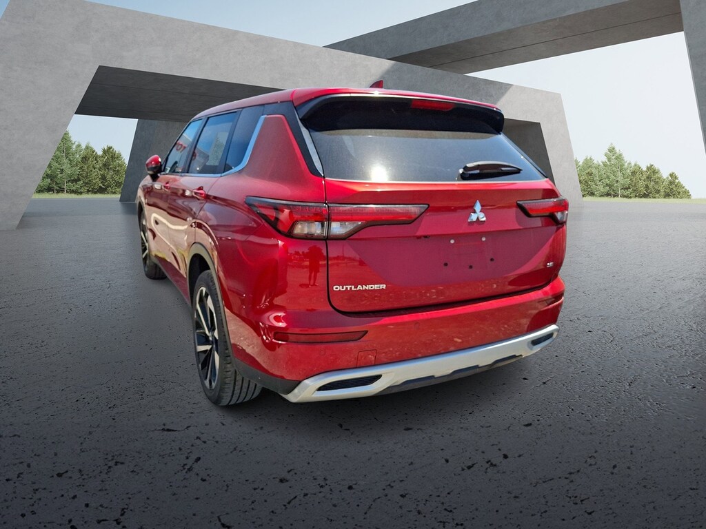 Used 2024 Mitsubishi Outlander SE SUV