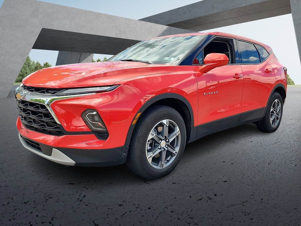 Used 2025 Chevrolet Blazer LT SUV