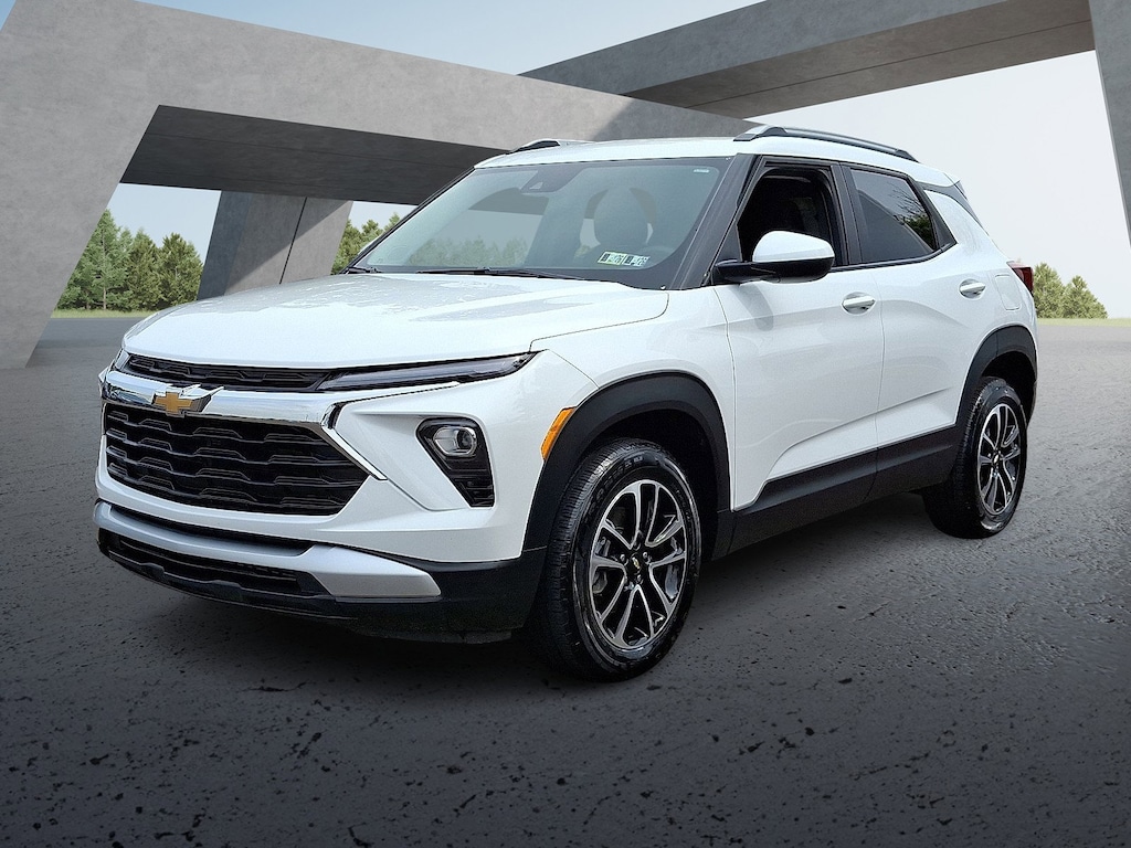 Used 2025 Chevrolet Trailblazer LT SUV