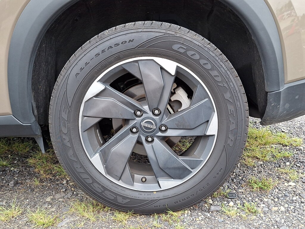 Used 2025 Nissan Rogue SV SUV