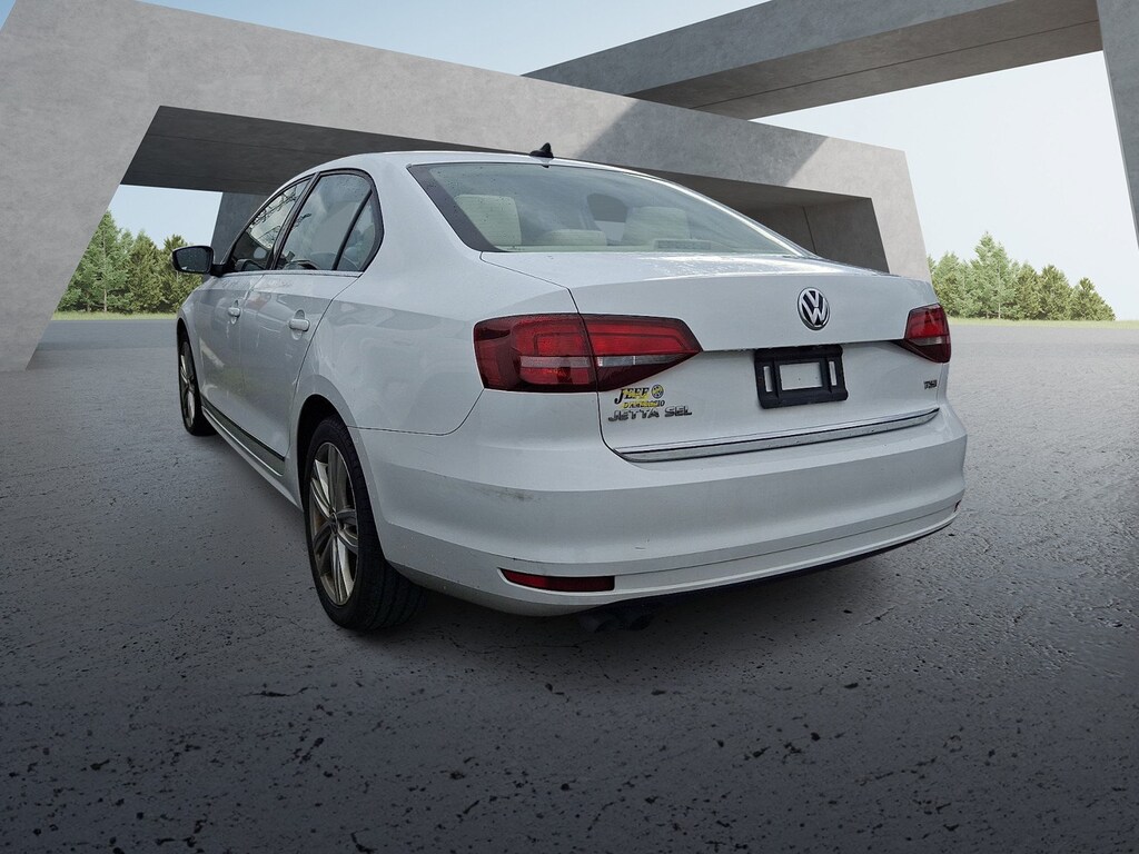 Used 2017 Volkswagen Jetta 1.8T SEL Sedan