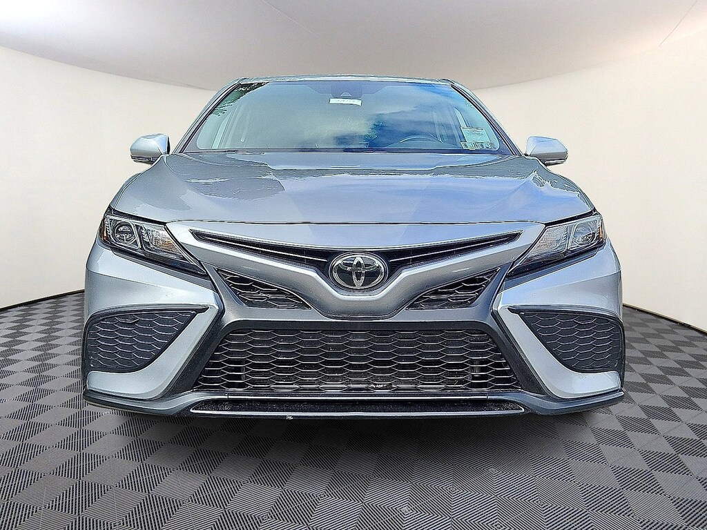 Used 2023 Toyota Camry HYBRID SE NIGHTSH Sedan