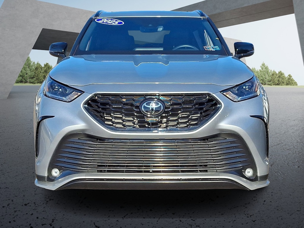 Certified 2025 Toyota Highlander XSE SUV
