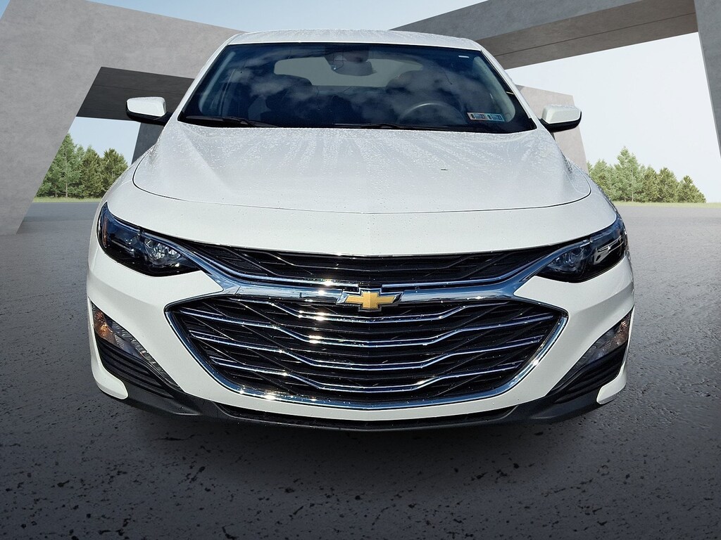 Used 2025 Chevrolet Malibu LT Sedan