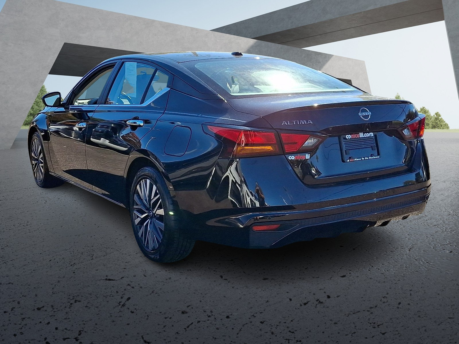 Used 2025 Nissan Altima SV Sedan