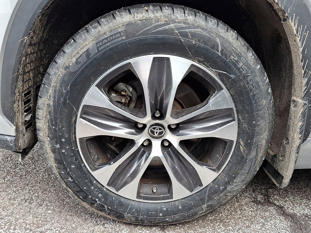 Used 2023 Toyota Highlander XLE SUV